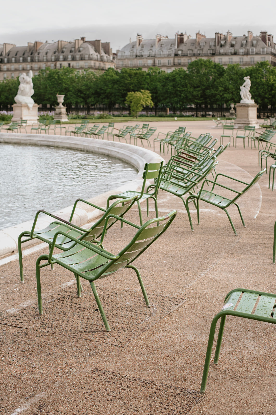 Morning at Tuileries